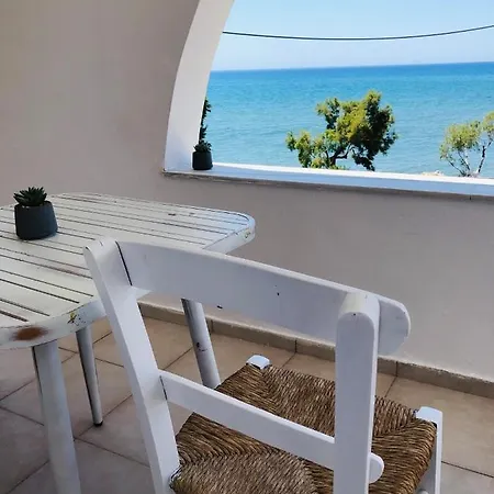 Venkovský dům Mini Avra Keratokampos