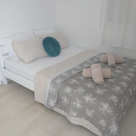 Mini Avra *